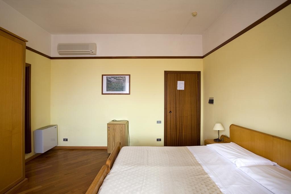 Hotel Vittoria Sapri Quarto foto